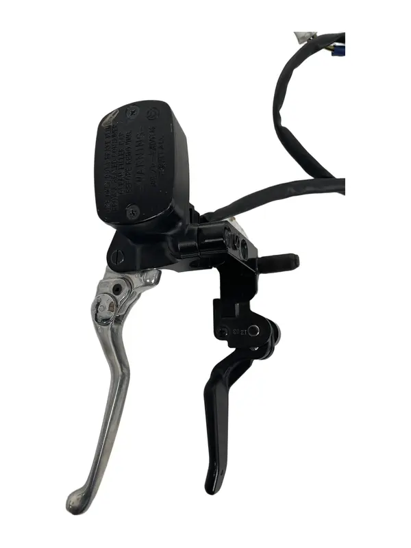 MAÎTRE-CYLINDRE FREIN ARRIÈRE + LEVIER GAUCHE YAMAHA T-MAX 560 2021 — 2