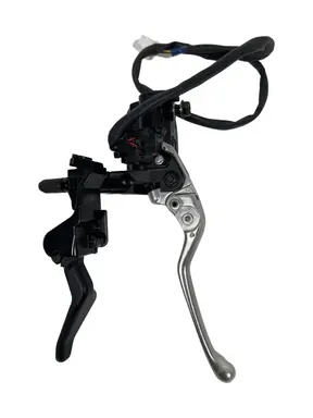Gebrauchte Pompa freno posteriore + Leva freno SX Yamaha T-Max  560cc 2021 Antracite — echtes Foto 3