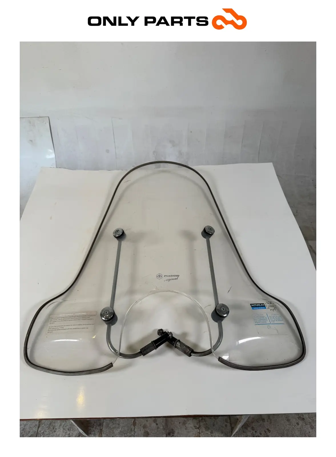 PARA-BRISAS MEDIO COM SUPORTES PIAGGIO VESPA LX 125 2011 Piaggio Vespa Lx 125cc 2011 Nero usada — foto real 10
