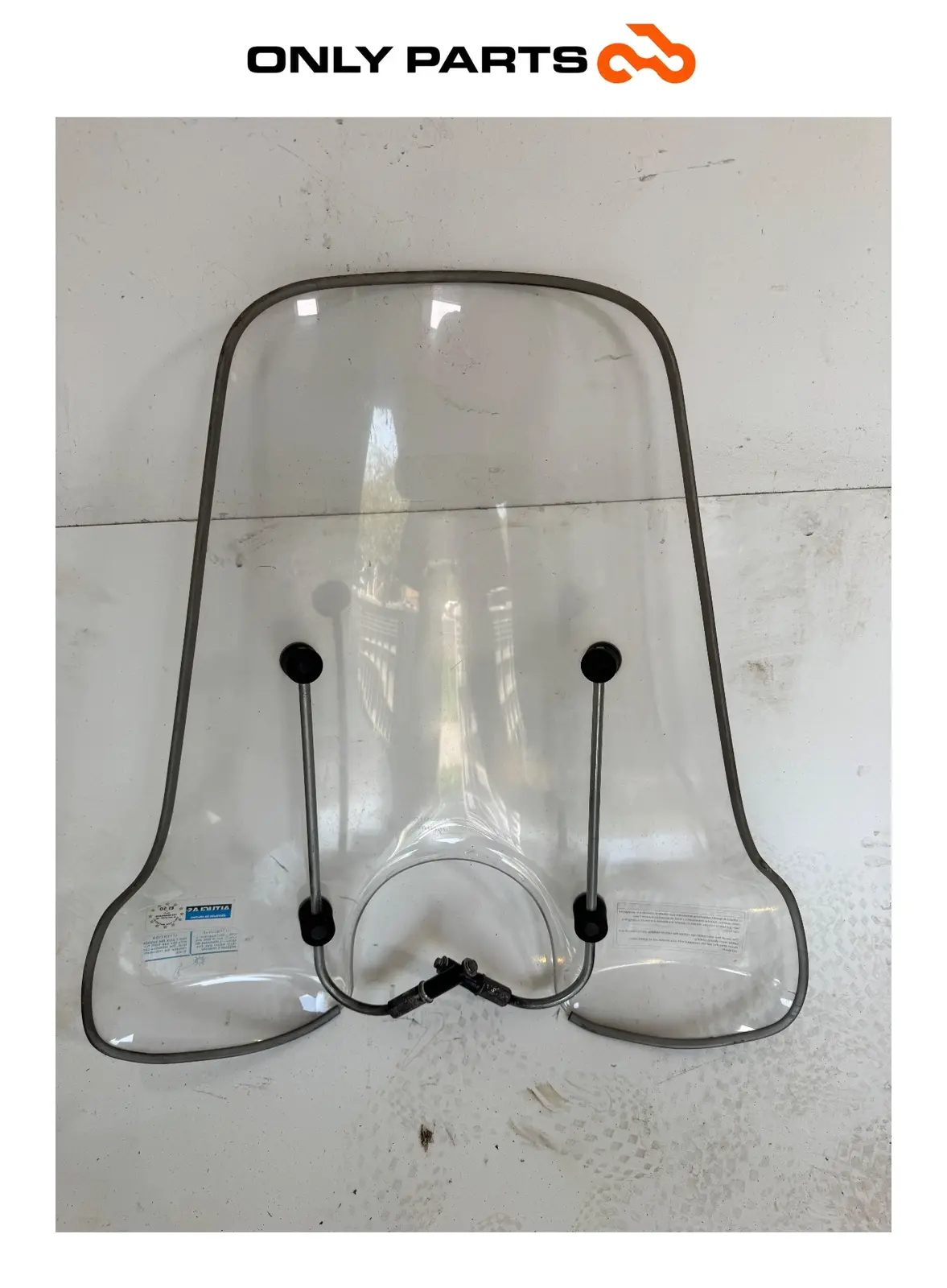 PARA-BRISAS MEDIO COM SUPORTES PIAGGIO VESPA LX 125 2011 Piaggio Vespa Lx 125cc 2011 Nero usada — foto real 7