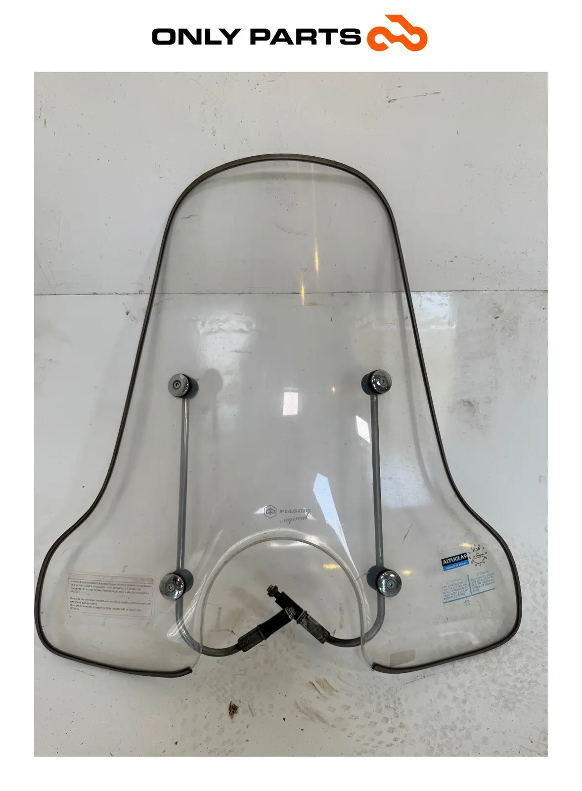 PARA-BRISAS MEDIO COM SUPORTES PIAGGIO VESPA LX 125 2011 Piaggio Vespa Lx 125cc 2011 Nero usada — foto real 8