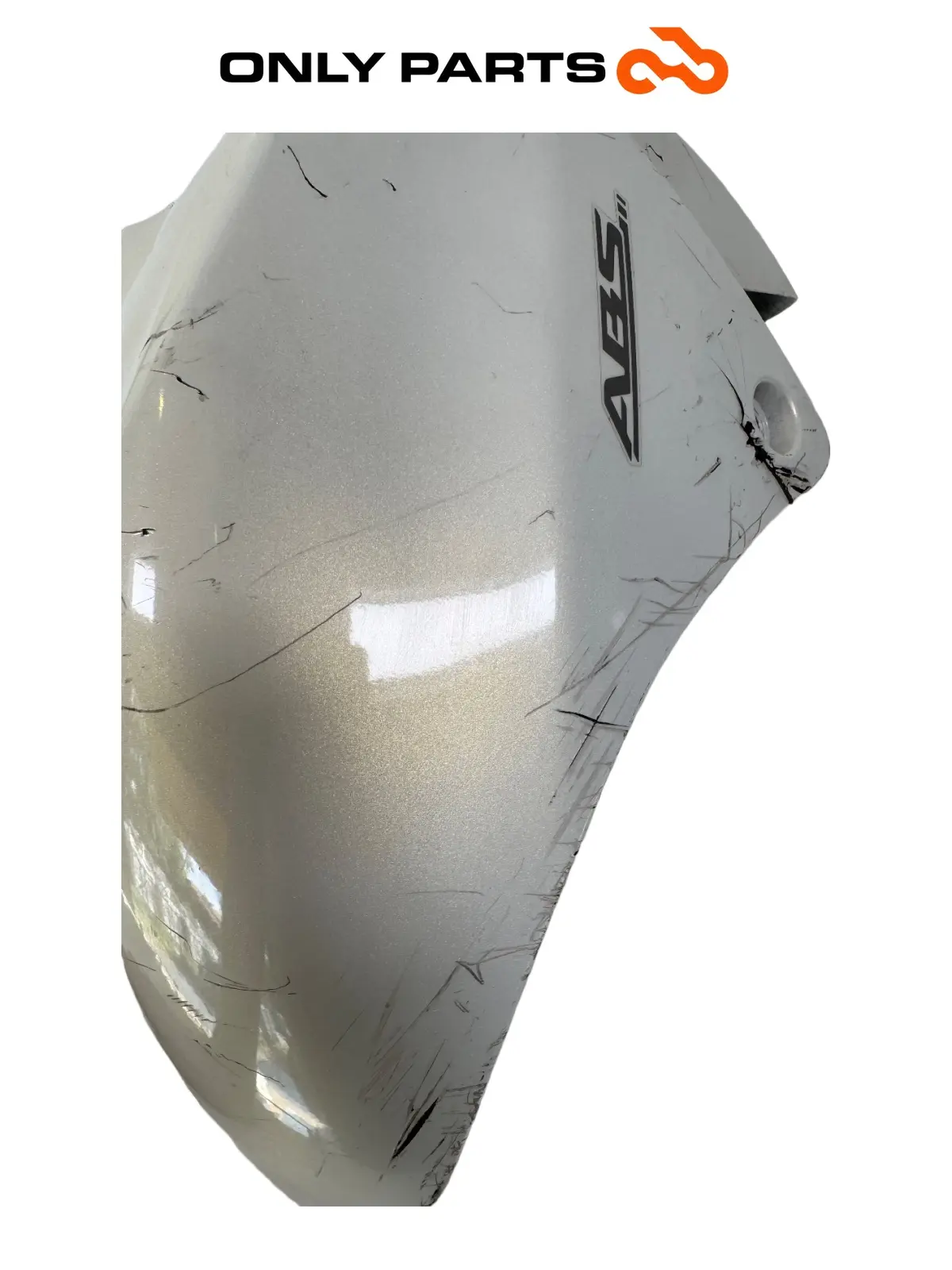 Gebrauchte KOTFLÜGEL VORNE SPRITZSCHUTZ SUZUKI BURGMAN 650 2010 SIEHE DEFEKT FOTO Suzuki Burgman 650cc 2010 Bianco — echtes Foto 7