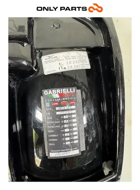 parafango posteriore interno Moto Guzzi V7 III Special 750cc 2019 Azzurro de segunda mano — foto real 7