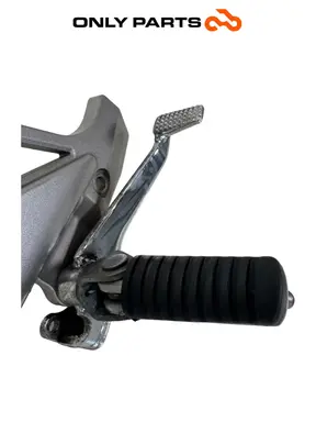 Gebrauchte Pedana anteriore DX + leva pedale freno Kawasaki Z 750cc 2004 Nera — echtes Foto 8