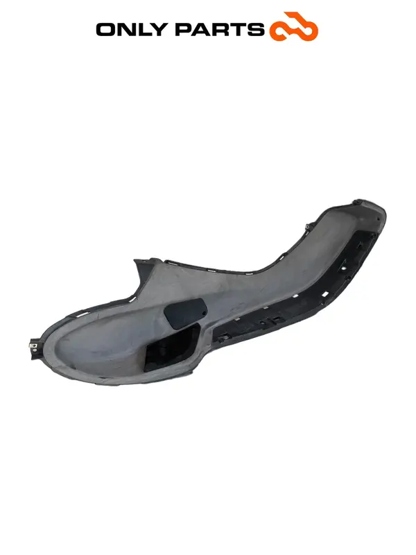 CARENAGEM ESTRIBO POUSA-PÉS DIREITA PIAGGIO X9 EVOLUTION 250 2005 — 2