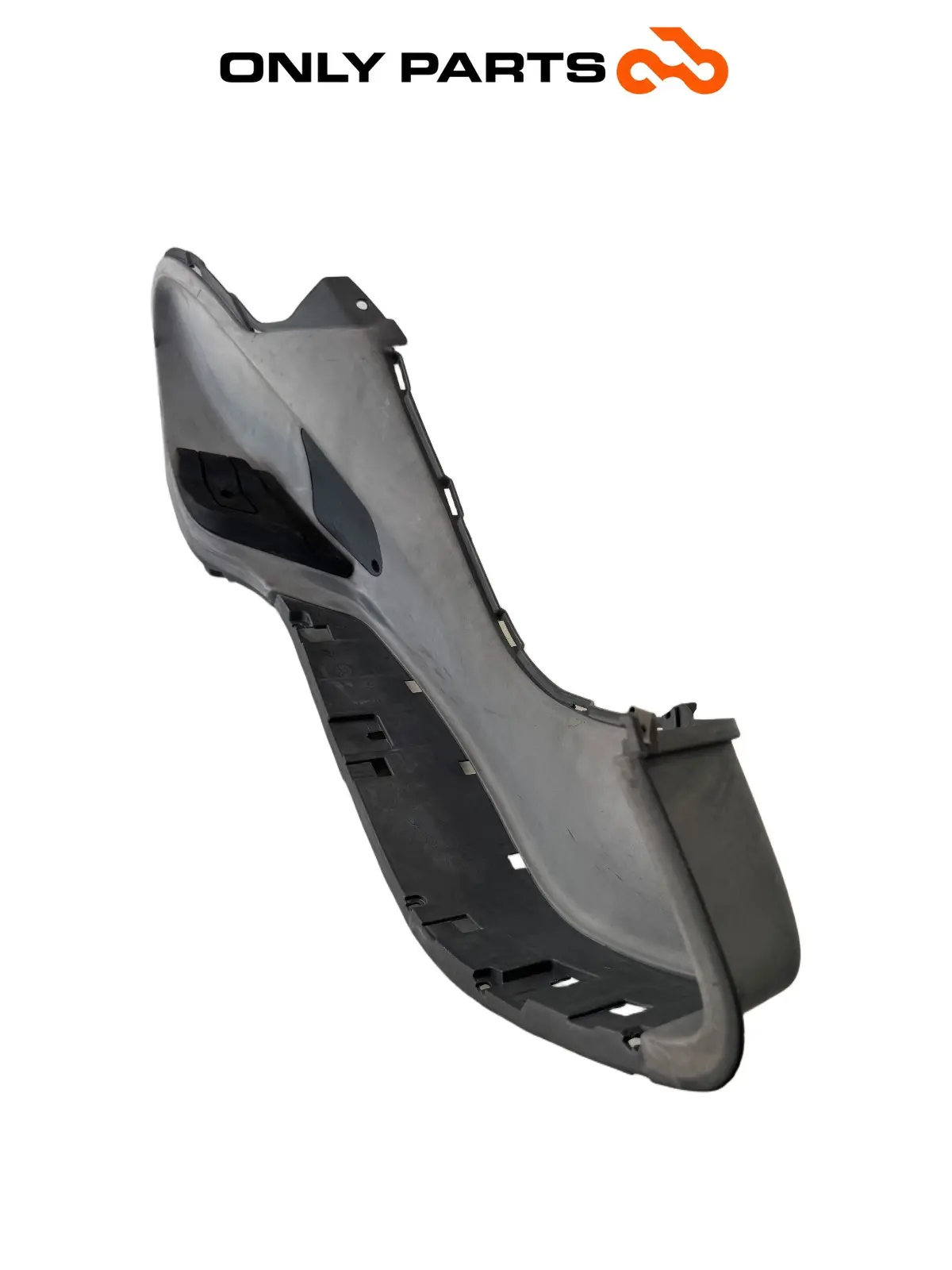 CARÉNAGE PLANCHER REPOSE-PIEDS DROIT PIAGGIO X9 EVOLUTION 250 2005 Piaggio X9 evolution  250cc d'occasion — photo réelle 4