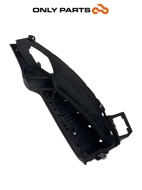 Right footboard black plastic Piaggio MP3 250 2009 OEM — 4