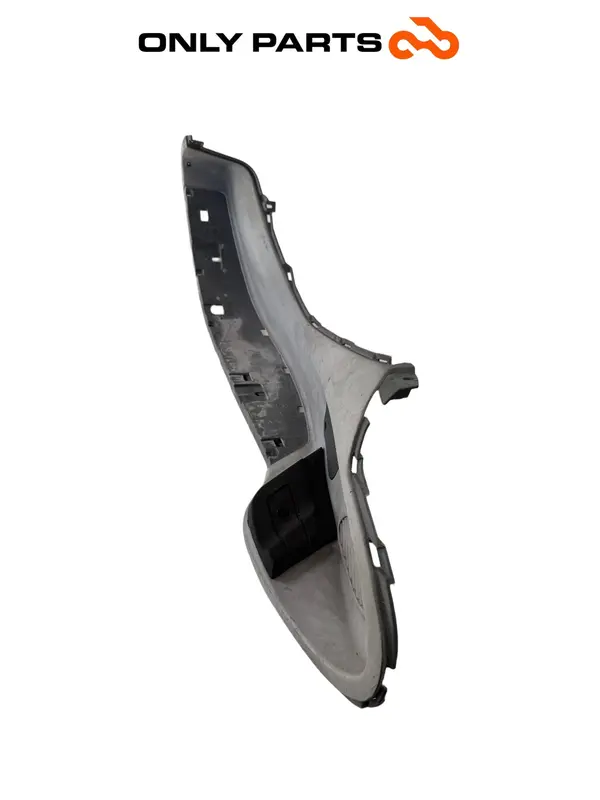 CARENAGEM ESTRIBO POUSA-PÉS ESQUERDA PIAGGIO X9 EVOLUTION 250 2005 — 3