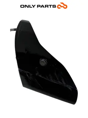 ELSŐ VILLABURKOLAT FEKETE PIAGGIO VESPA LX 125 2011 GYÁRI Piaggio Vespa Lx 125cc 2011 Nero használt — valódi fotó 2