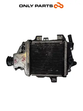 Radiatore acqua Honda SH 150cc 2017 Nero usato — foto reale 2