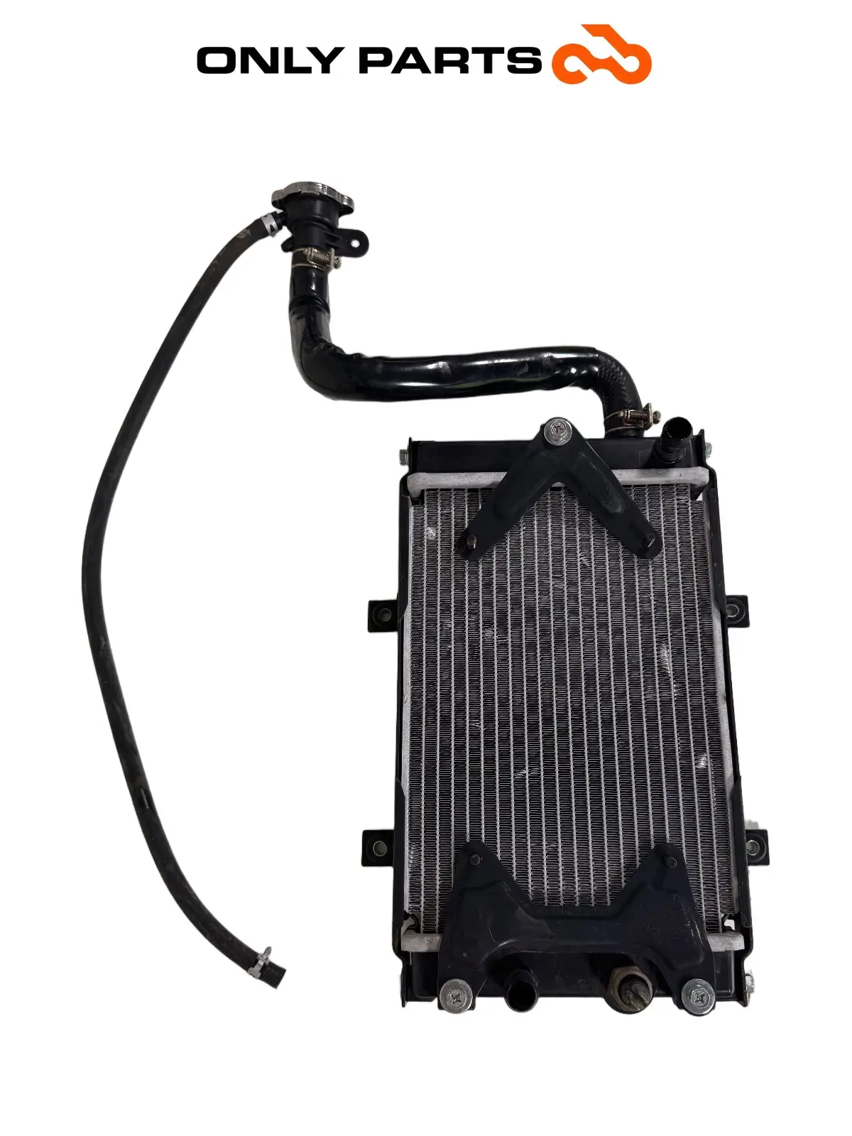 Radiatore acqua Quadro 350 S 2013 Nero usato — foto reale 6