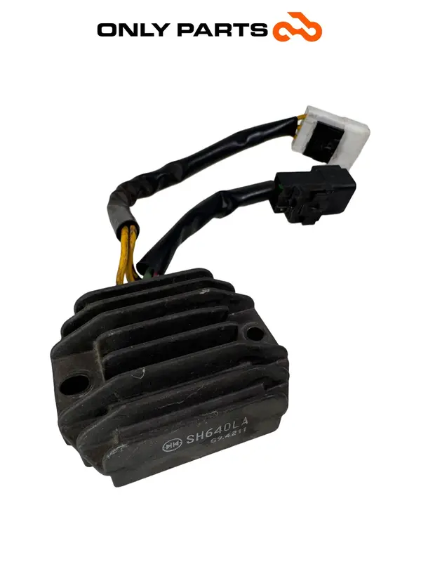 REGULADOR TENSAO RETIFICADOR PIAGGIO VESPA LX 125 2011