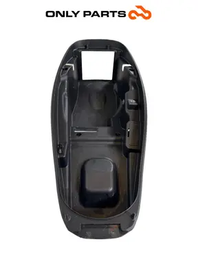 Scocca vano sottosella Kymco X-Town 300cc 2016 Nero de segunda mano — foto real 5