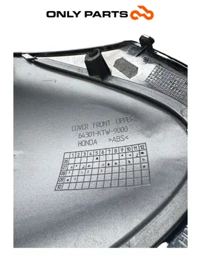 Scudo anteriore superiore Honda SH 300i 2008 Grigio употребявана — истинска снимка 10
