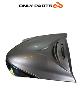 Scudo anteriore superiore Honda SH 300i 2008 Grigio употребявана — истинска снимка 5