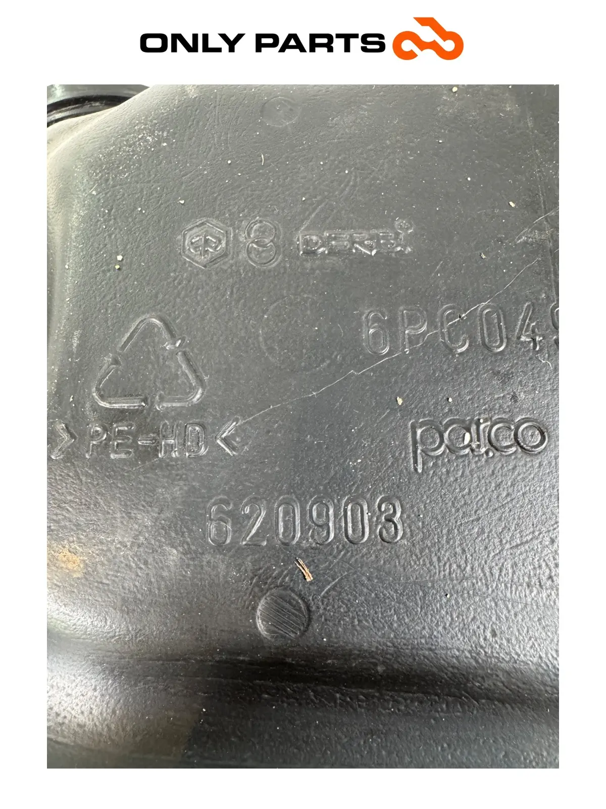 Depósito de combustible de plástico Piaggio MP3 250 2009 OEM Piaggio MP3 250cc 2009 Grigio de segunda mano — foto real 11