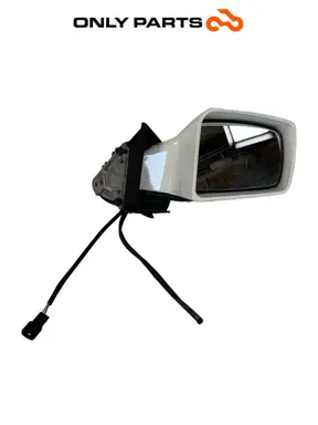 ESPELHO RETROVISOR DIREITO SUZUKI BURGMAN 650 2010 Suzuki Burgman 650cc 2010 Bianco usada — foto real 2