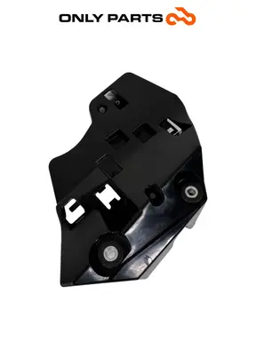 Staffa supporto carena codone posteriore Yamaha Tracer 900cc 2019 Nero de segunda mano — foto real 4