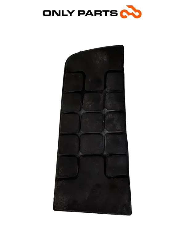 TAPETE BORRACHA TRASEIRO ESQUERDO SUZUKI BURGMAN 650 2010