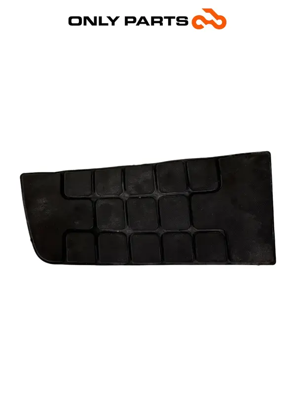 TAPETE BORRACHA TRASEIRO ESQUERDO SUZUKI BURGMAN 650 2010 — 4