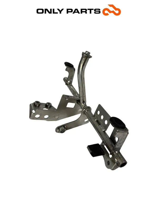 TELAIETTO ANTERIORE SUPPORTO CARENE FARO HONDA SH 300 I 2008 FRONT STAY BRACKET — 3