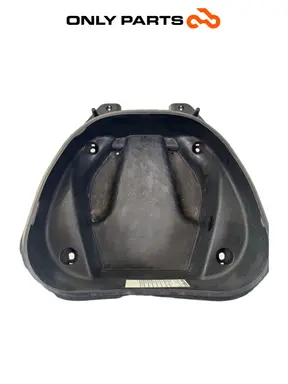 Hueco portacascos bajo asiento 81250-LGE5-E000 Kymco People GTi 300 Kymco People GTi 300cc 2014 Bianco de segunda mano — foto real 9