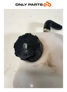 Used Coolant expansion tank Piaggio MP3 Yourban 300 2013 Piaggio Mp3 Yourban 300cc 2013 Bianco — real photo 9
